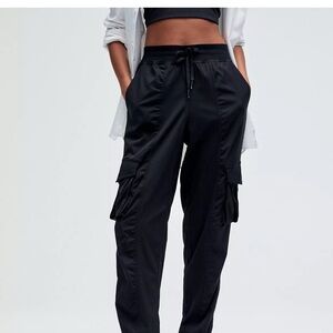 Lululemon Dance Studio Relaxed fit Mid-Rise Cargo Jogger
